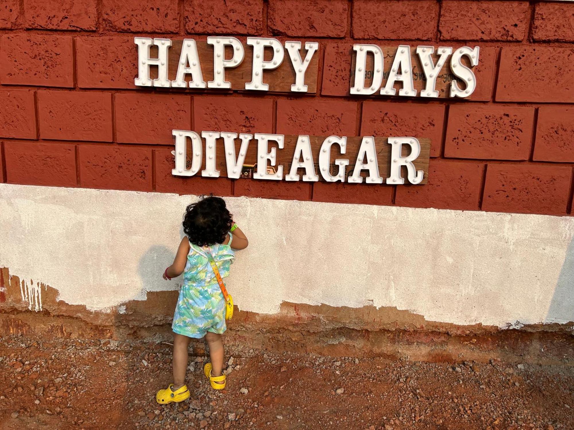 Happy Days Diveāgar מראה חיצוני תמונה
